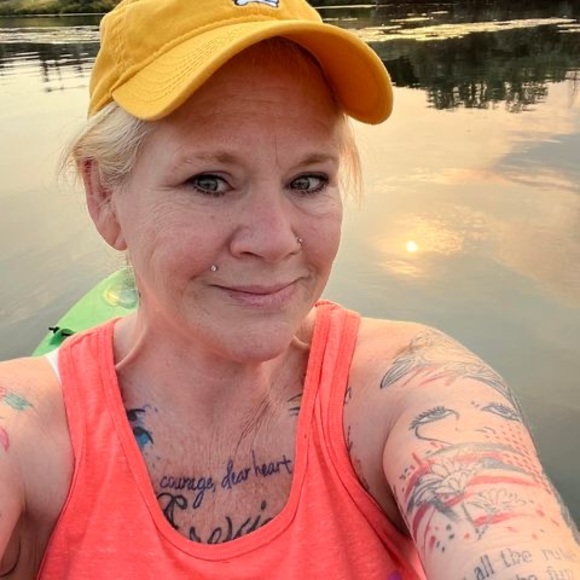 Meet your Posher, Kymberli - Picture 1 of 1